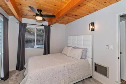 642 Villa Grove Avenue, Big Bear City, CA 92314 - Photo 16