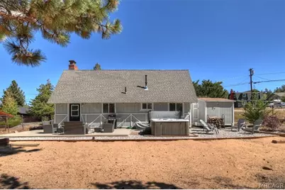 642 Villa Grove Avenue, Big Bear City, CA 92314 - Photo 28