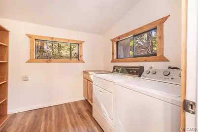 380 Dolly Varden Drive, Lake Arrowhead, CA 92352 - Photo 32