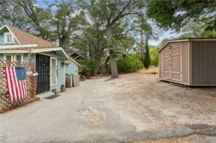 1557 Edgecliff Dr, Lake Arrowhead, CA 92352 - Photo 28