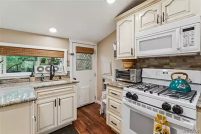 1557 Edge Cliff Drive, Lake Arrowhead, CA 92352 - Photo 14