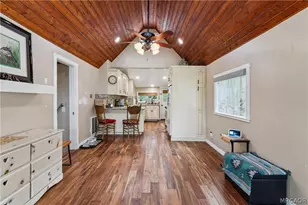 1557 Edgecliff Dr, Lake Arrowhead, CA 92352 - Photo 10