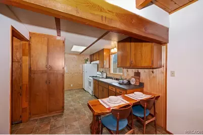 710 W Fairway Boulevard, Big Bear City, CA 92314 - Photo 12