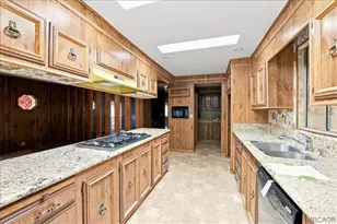 391 Montclair Dr, Big Bear City, CA 92314 - Photo 20