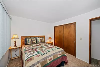 750 Grass Valley Road, Lake Arrowhead, CA 92352 - Photo 26