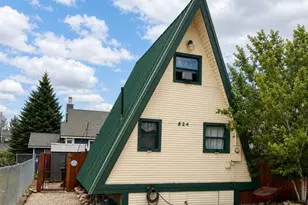 824 Pine Ln, Big Bear City, CA 92314 - Photo 2