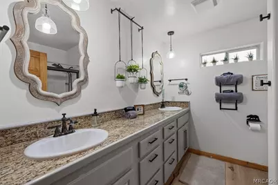 187 Dixie Lee Lane, Sugarloaf, CA 92386 - Photo 18