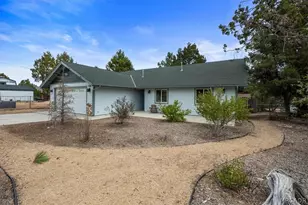 187 Dixie Lee Ln, Sugarloaf, CA 92386 - Photo 1