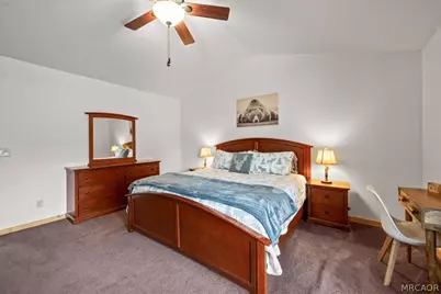 187 Dixie Lee Lane, Sugarloaf, CA 92386 - Photo 16