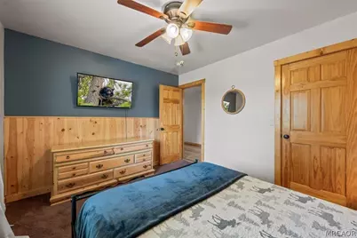 187 Dixie Lee Lane, Sugarloaf, CA 92386 - Photo 24