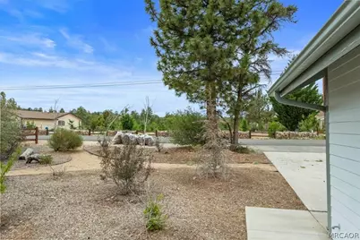 187 Dixie Lee Lane, Sugarloaf, CA 92386 - Photo 36