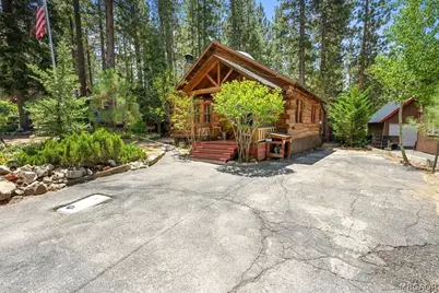 39253 Mohawk Drive, Fawnskin, CA 92333 - Photo 2