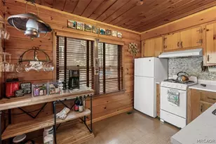 39253 Mohawk Dr, Fawnskin, CA 92333 - Photo 12