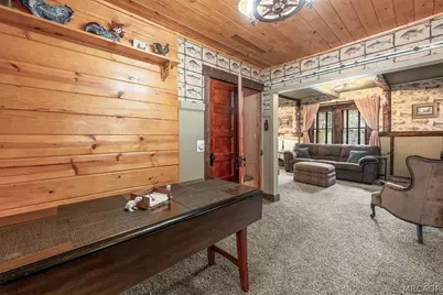 39253 Mohawk Drive, Fawnskin, CA 92333 - Photo 10