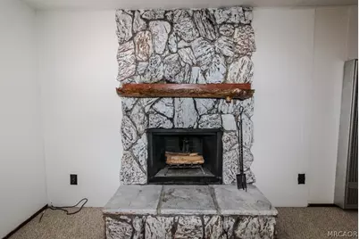595 Vista Avenue, Sugarloaf, CA 92386 - Photo 6