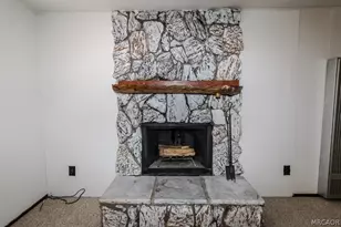 595 Vista Ave, Sugarloaf, CA 92386 - Photo 6