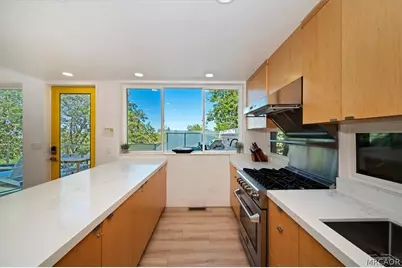 693 Villa Grove Avenue, Big Bear City, CA 92314 - Photo 22