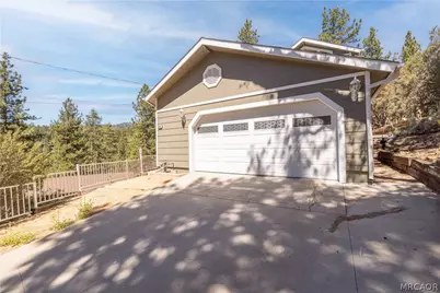 39147 Cedar Dell Road, Fawnskin, CA 92333 - Photo 12
