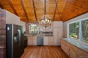 363 Castle Gate Rd, Lake Arrowhead, CA 92352 - Photo 10