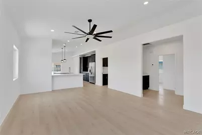 16443 Pine Street, Hesperia, CA 92345 - Photo 8