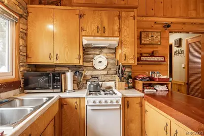 43511 Villa Grove Avenue, Big Bear Lake, CA 92315 - Photo 10