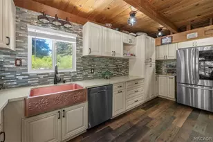 33910 Meadow Ln, Green Valley Lake, CA 92341 - Photo 18