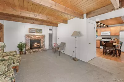 205 W Fairway Boulevard, Big Bear City, CA 92314 - Photo 8