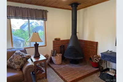 39155 Cedar Dell Road, Fawnskin, CA 92333 - Photo 24