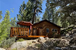39155 Cedar Dell Rd, Fawnskin, CA 92333 - Photo 14