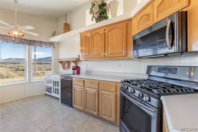1818 Pond Drive, Big Bear City, CA 92314 - Photo 18