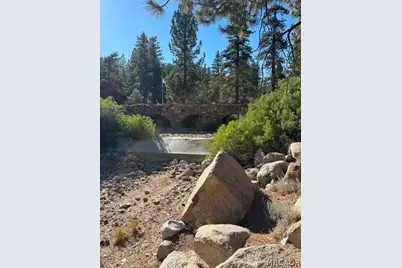39160 Seminole Drive, Fawnskin, CA 92333 - Photo 4