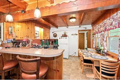 328 E Mojave Boulevard, Big Bear City, CA 92314 - Photo 12