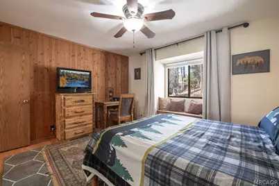 525 Bernhardt Lane, Big Bear City, CA 92314 - Photo 20