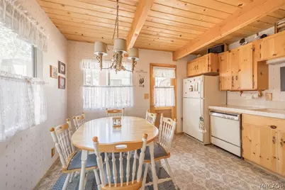 42737 La Cerena Avenue, Big Bear Lake, CA 92315 - Photo 8