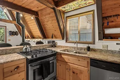 42959 Fern Avenue, Big Bear Lake, CA 92315 - Photo 6