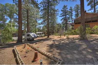 1412 Malabar Way, Big Bear City, CA 92314 - Photo 12