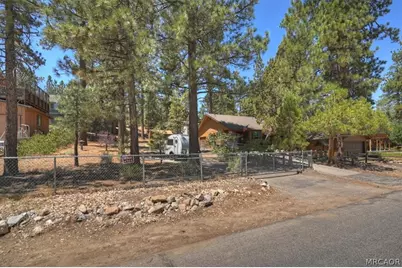 1412 Malabar Way, Big Bear City, CA 92314 - Photo 30