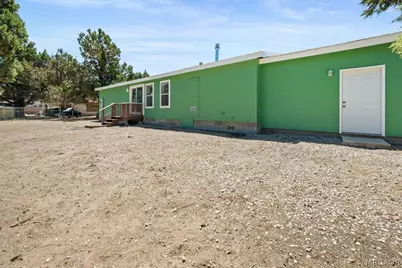 2129 1st Lane, Big Bear City, CA 92314 - Photo 32