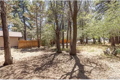 448 Victoria Lane, Sugarloaf, CA 92386 - Photo 14