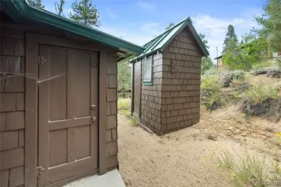 376 Pine Hill Drive, Fawnskin, CA 92333 - Photo 28