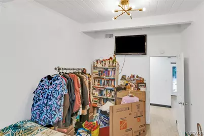923 Hallwood Avenue, Pomona, CA 91767 - Photo 18