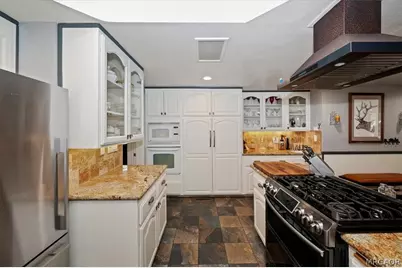 1179 Chickasaw Road, Fawnskin, CA 92333 - Photo 12
