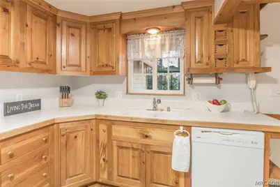 39158 Chincapin Road, Big Bear Lake, CA 92315 - Photo 34