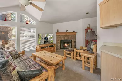 2016 Mahogany Lane, Big Bear City, CA 92314 - Photo 8