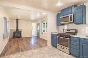 391 Montclair Dr, Big Bear City, CA 92314 - Photo 16