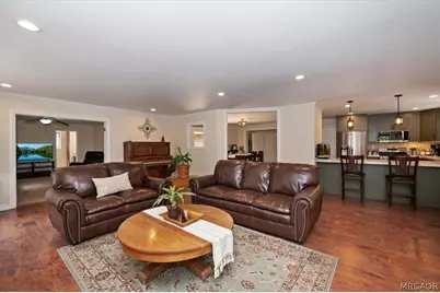 41725 Mockingbird Drive, Big Bear Lake, CA 92315 - Photo 6