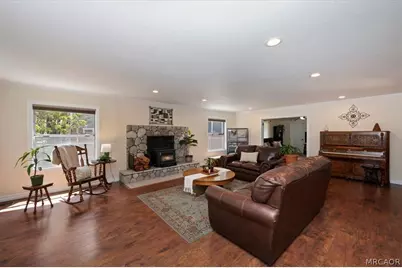 41725 Mockingbird Drive, Big Bear Lake, CA 92315 - Photo 4