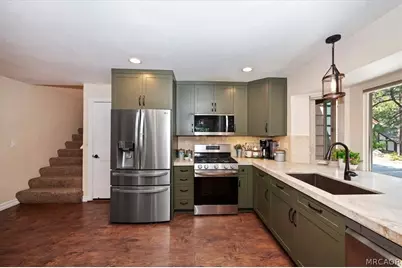 41725 Mockingbird Drive, Big Bear Lake, CA 92315 - Photo 16
