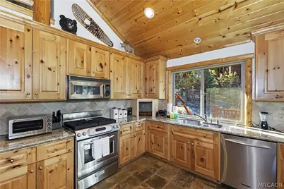 42311 Eagle Ridge Drive, Big Bear Lake, CA 92315 - Photo 10