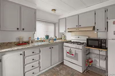 391 Montclair Drive #17, Big Bear City, CA 92314 - Photo 8